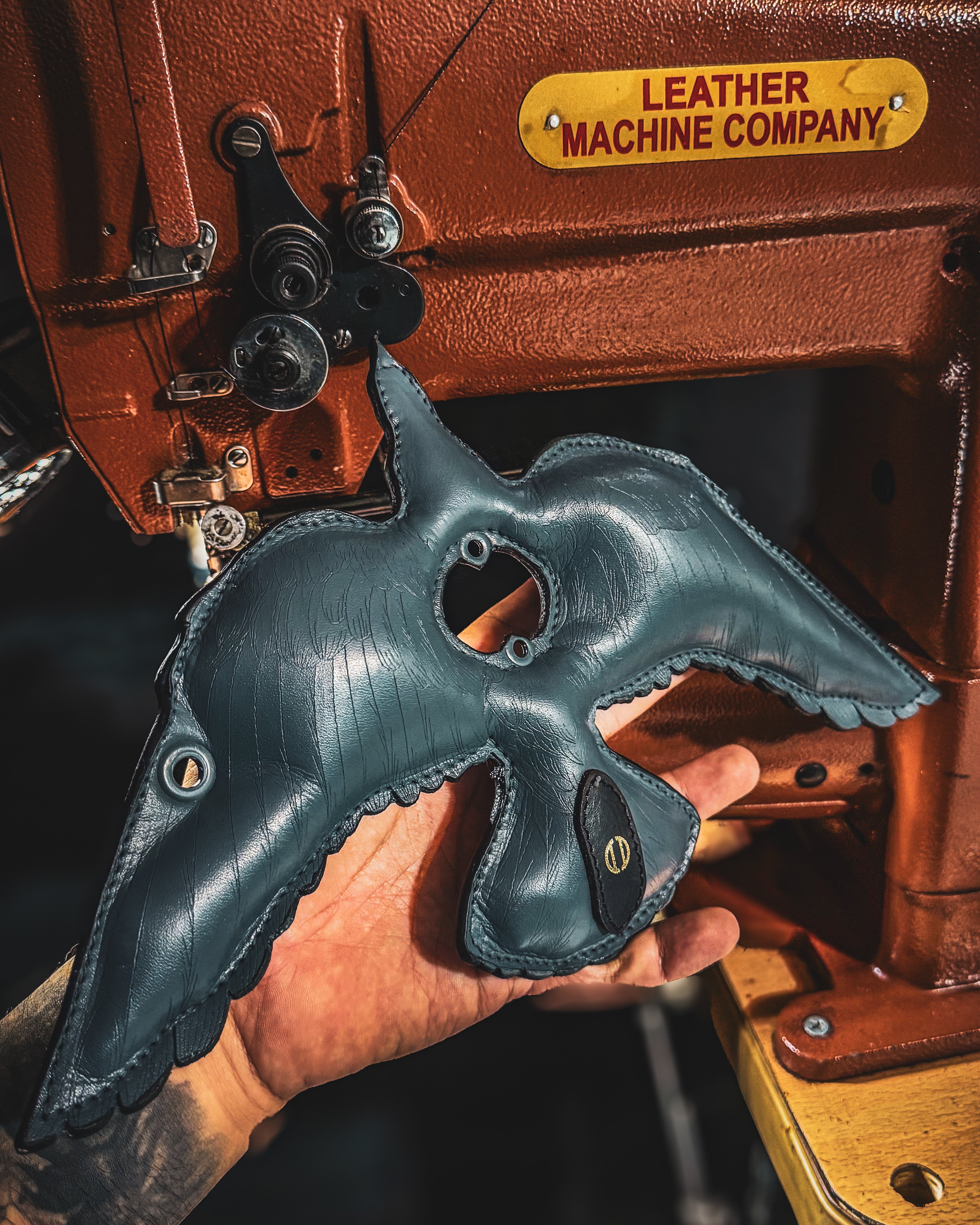 Pigeon engraving®️Double view